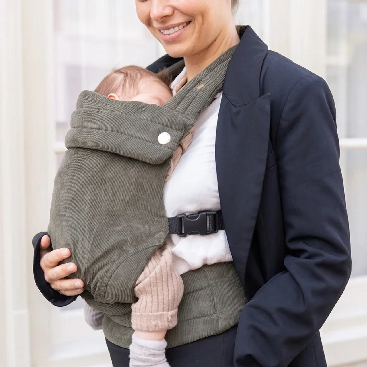 Porte-bébé physiologique 4 positions — Vertibaby